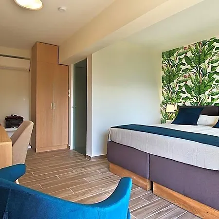 Maison 66, Riviera 4* Kalamákion