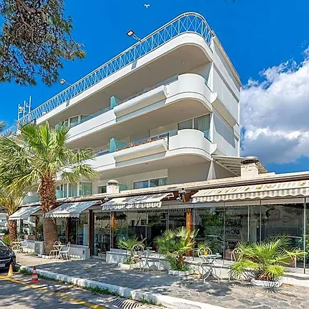 Maison 66, Riviera Szálloda Kalamáki