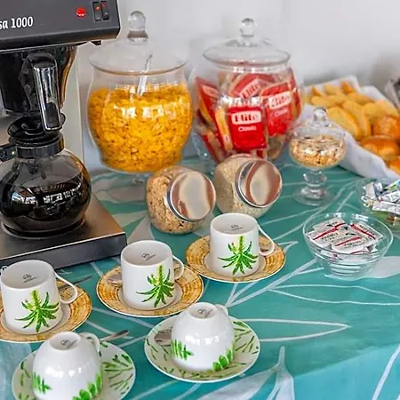 Hotel Maison 66, Riviera